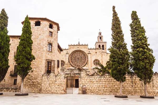 Benediktinerklostret i Sant Cugat, Spanien — Stockfoto
