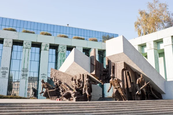 Monument dedicated to Warsaw uprising — Stock Photo, Image