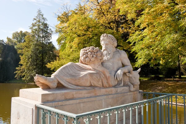 Allegory of the Bug River in Royal Baths Park, Warsaw — Stock Photo, Image