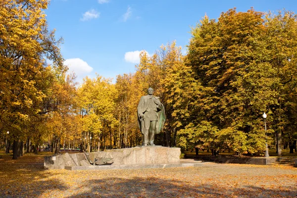 Statue of belarusian writer Janka Kupala — Stock Photo, Image