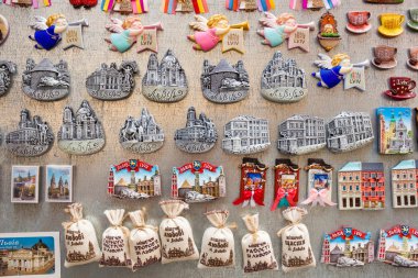 Hediyelik eşya mıknatıslar Satılık Lviv, Ukrayna