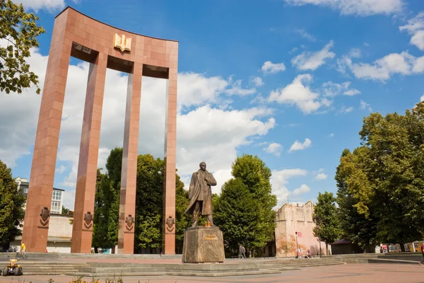 Pomnik Stepan Bandera w Lwowie, Ukraina. — Zdjęcie stockowe