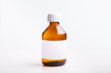 Vitamini şişe tablodur