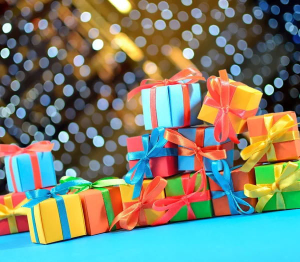 Renkli hediyeler yakın çekim