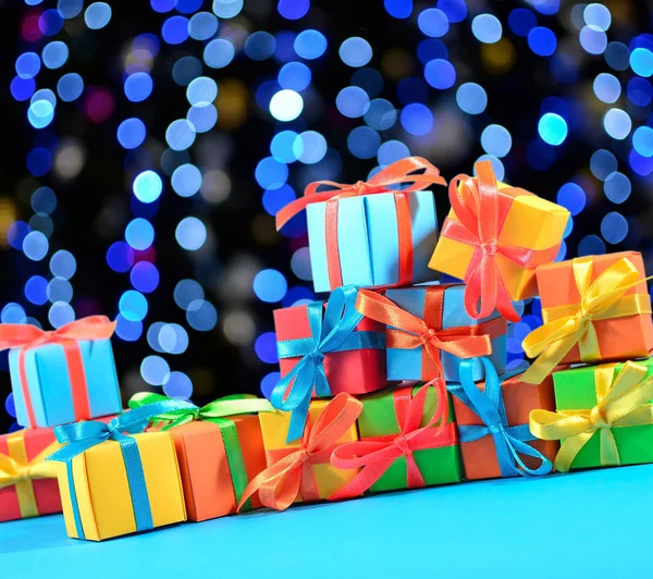 Renkli hediyeler yakın çekim