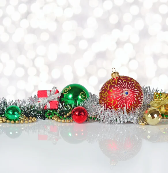 Vánoční dekorace na pozadí bokeh — Stock fotografie