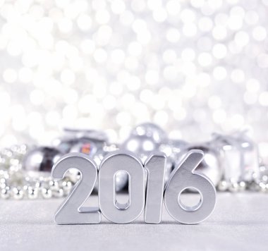 Gümüş 2016 yılı rakamları ve Simli yılbaşı süsleri