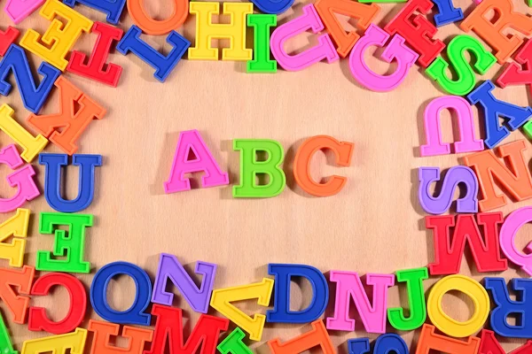 Lettres alphabet couleur plastique ABC — Photo