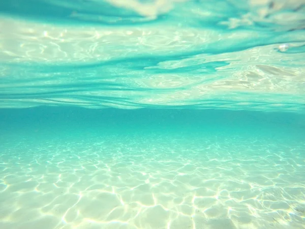 Fondo submarino con fondo marino arenoso — Foto de Stock