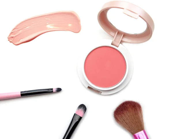 Cosmetica en make-up. Tools voor Professional maken een bovenaanzicht. Op een witte achtergrond — Stockfoto