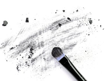 ezilmiş göz farları beyaz arkaplanda izole edilmiş