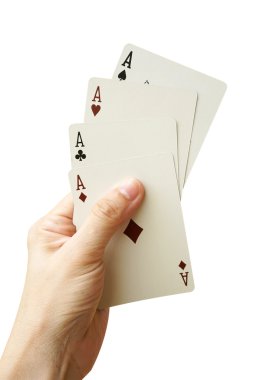 Dört as beyaz arka plan üzerinde tutan el