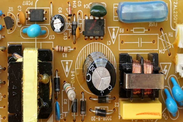 Placa de circuitos y componentes electrónicos —  Fotos de Stock