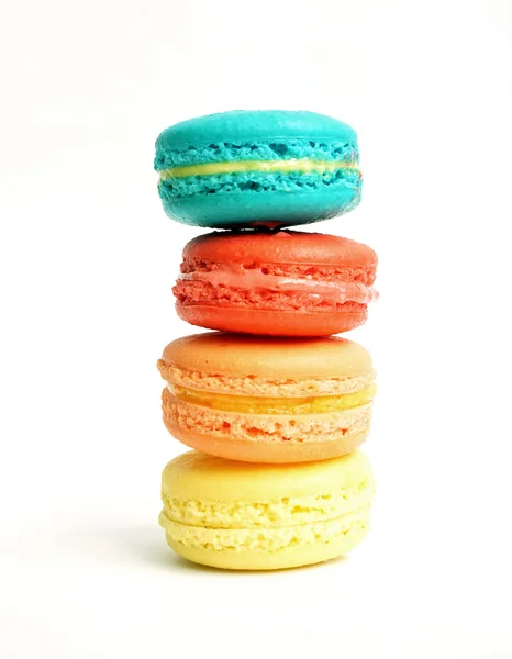 Macaron stack (quattro) isolato su sfondo bianco — Foto Stock