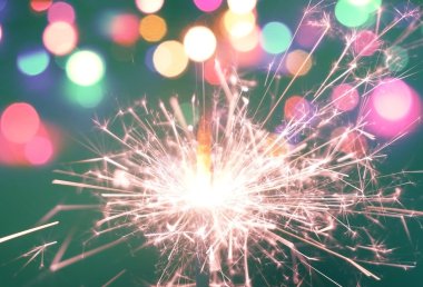 Renkli maytap, yeni yıl kutlama