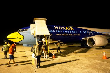 Ubonratchathani, Tayland - 20 Aralık 2014: Hs-Ddk Boeing 737-400 Nokair havayolu şirketi (düşük maliyetli havayolu), fotoğraf Ubonratchathani Havaalanı, Tayland.
