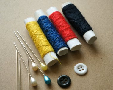 dikiş öğelerle bir vintage hissediyorum, iplik, antika, iğne ve düğmeler