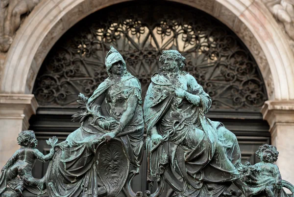 Cierra los detalles de la puerta. Venecia, Italia. —  Fotos de Stock