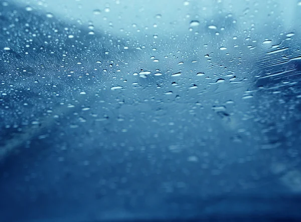 Regenwassertropfen Hintergrund (selektiver Fokus) — Stockfoto