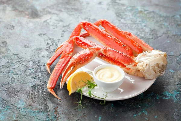 Crab Legs Mayonnaise Sauce Selective Focus — Stock Photo, Image