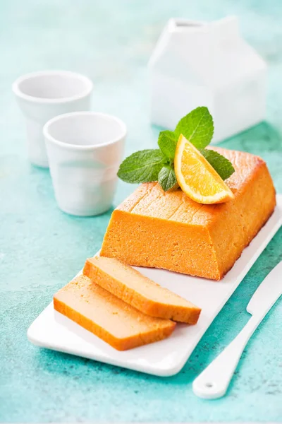 自家製のAppとパレオグルテンフリーカボチャのオレンジケーキデザート 選択的フォーカス — ストック写真