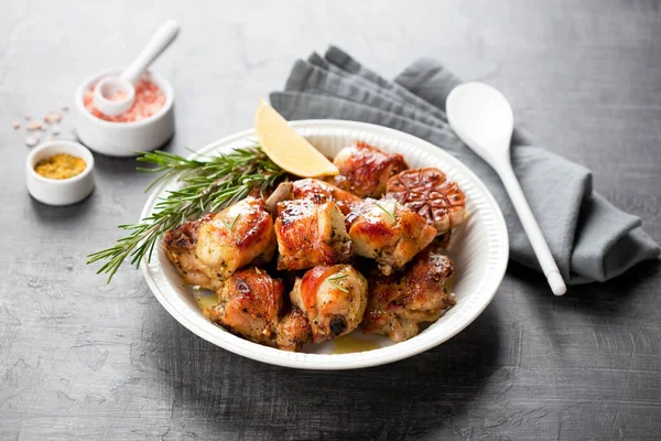 Roasted Rabbit Meat Sliced Garlic Lemon Rosemary White Plate Selective — Stock Photo, Image