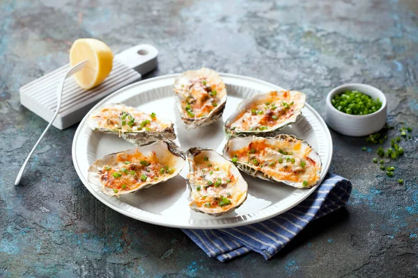 Rockefeller Oysters Baked Cheese Plate Selective Focus — Stock Photo, Image