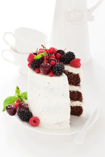 Gâteau aux baies fraîches — Photo