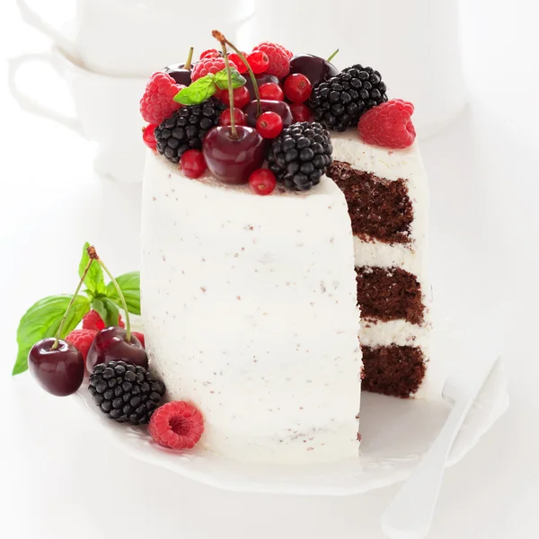Gâteau aux baies fraîches — Photo