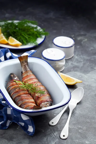 Baked trout with bacon — Stock Photo, Image