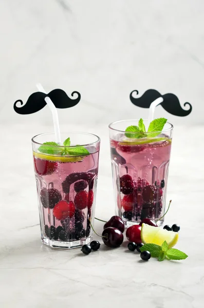 Berry limonata gözlük — Stok fotoğraf
