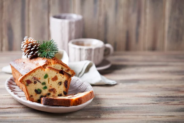 Традиционный фруктовый пирог на Рождество — стоковое фото