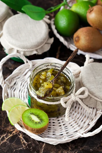Kiwi and lime marmalade — Stock Photo, Image
