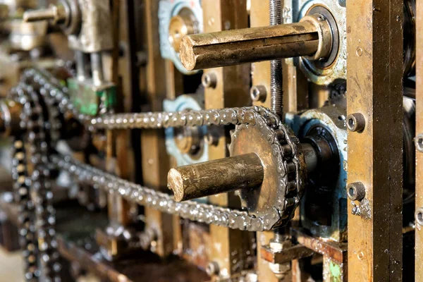 Close Master Drive Chain Industrial Machinery Showing Toothed Gear Sprockets — Stock Photo, Image