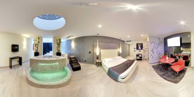 Çeşmeli ve modern mobilyalı 360 derecelik pahalı otel odası manzarası.