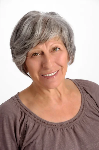 Sonriente viejo gris pelo mujer retrato —  Fotos de Stock