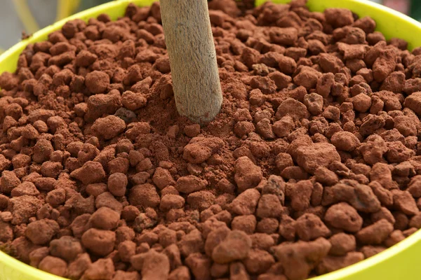 Red clay used as a mulch — Stock Photo, Image