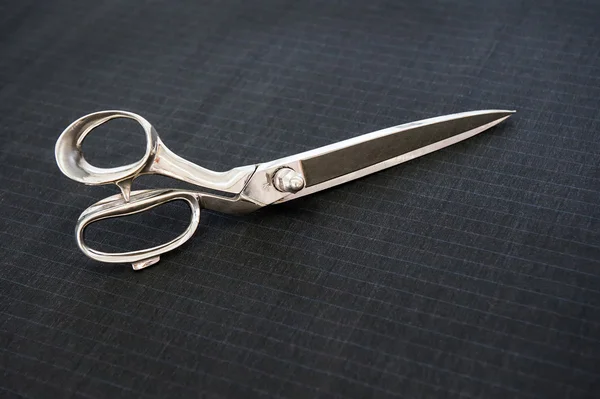 Dvojice tkaniny nůžky nebo značkové nůžky — Stock fotografie