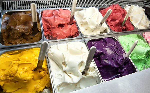 Colorful display of handmade fruity flavoured ice cream — Stock Photo, Image