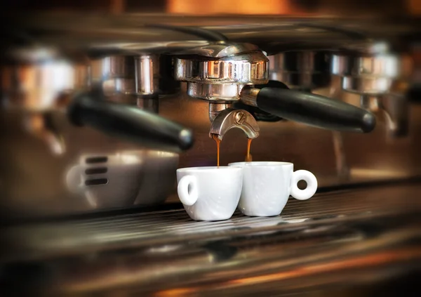 Italiaanse espressomachine in een restaurant — Stockfoto