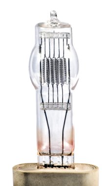 Beyaz arkaplanda halojen ampul