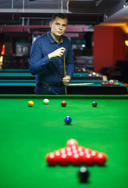 Joueur de ballon et de billard — Photo