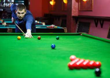 Top ve Snooker oyuncusu
