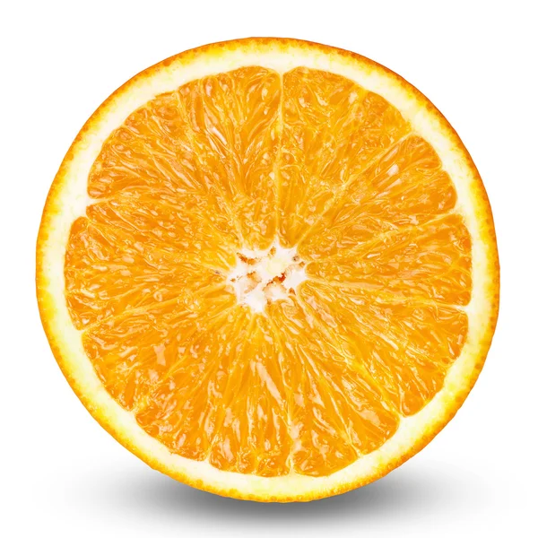 Geschnitten frische Orange isoliert auf weißem Hintergrund — Stockfoto