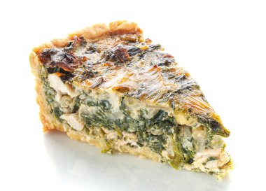 Beyaz arka plan üzerinde izole ıspanak quiche pasta