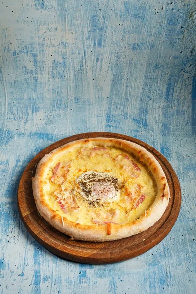 Top View Breakfast Pizza Egg Wooden Table Copy Space — Stockfoto