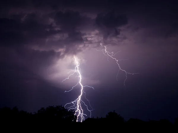 Lightning at night — Stock Photo, Image