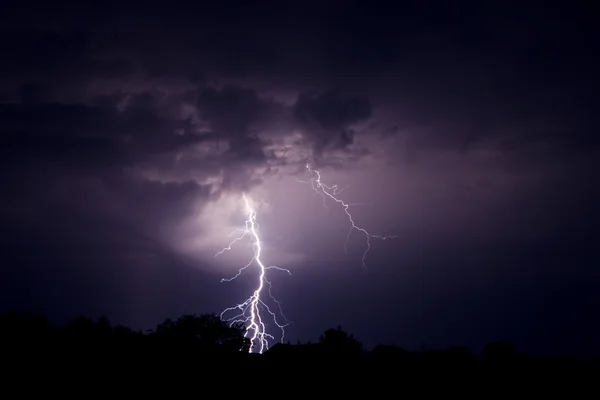 Bliksem 's nachts — Stockfoto