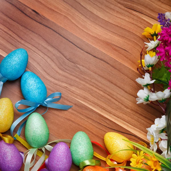 Easter flowers and eggs — Stock Photo, Image