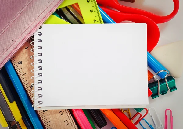 Material de papelería escolar y de oficina — Foto de Stock